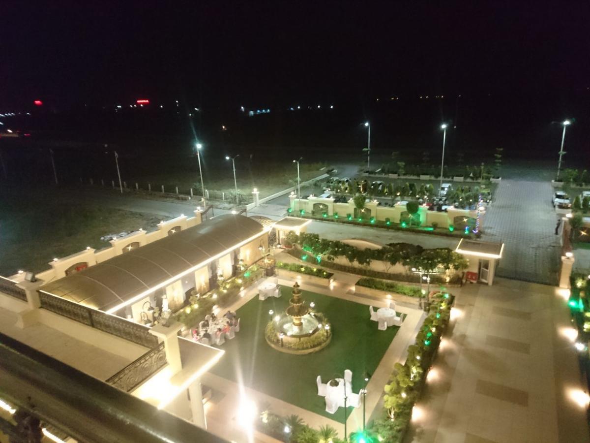Regenta Central Indore Extérieur photo