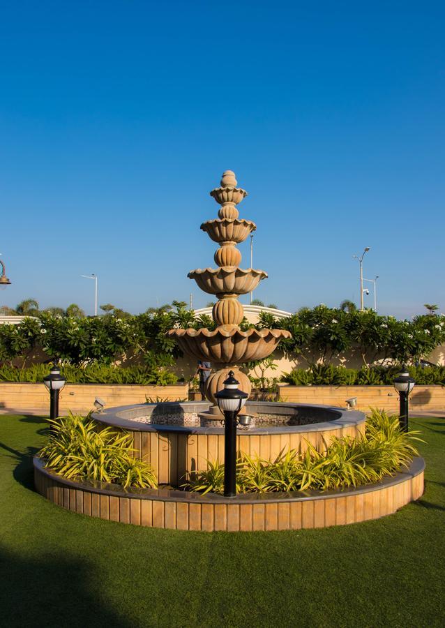 Regenta Central Indore Extérieur photo